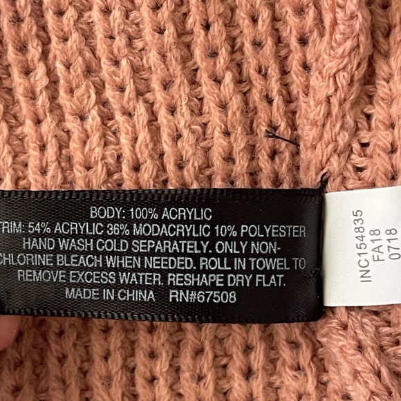 INC International Concepts Liquid Shine Knit Pom Pom Beanie Blush - OS - Picture 4 of 5